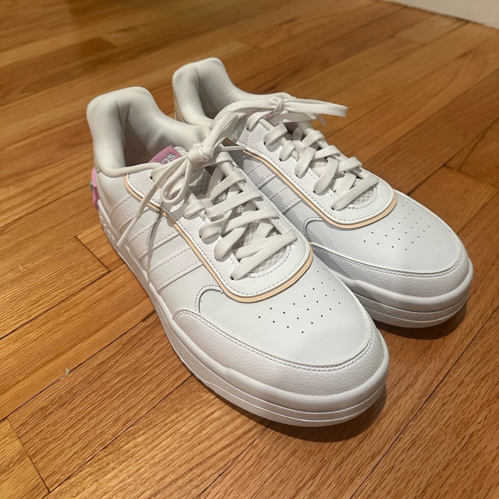 New in box Adidas “Postmove SE” sneakers